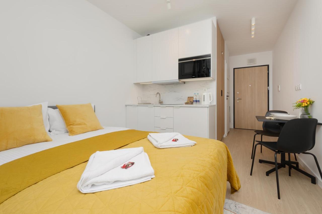L27 Apartments Sauna And Gym Varsovia Exterior foto